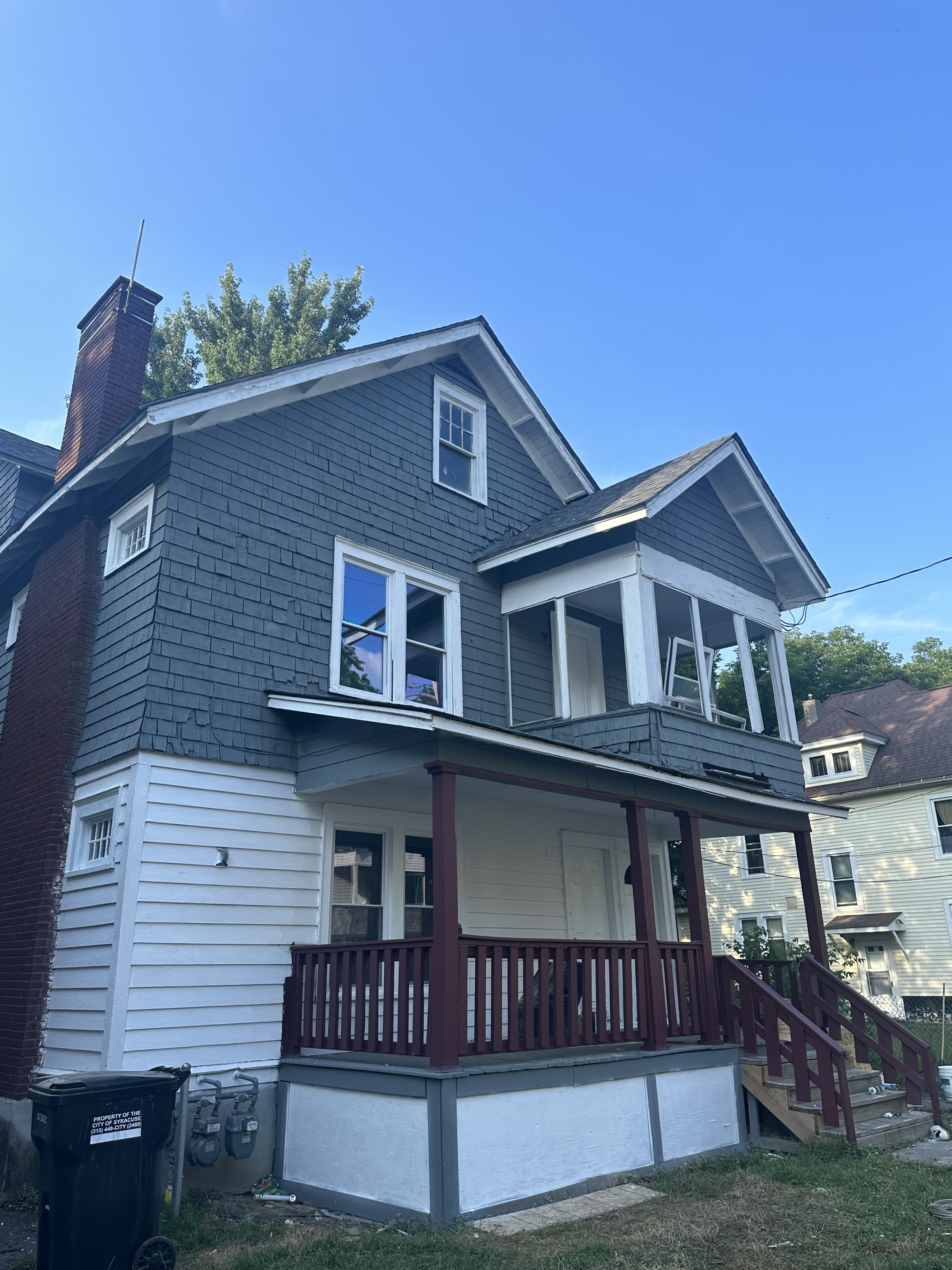 118 Fernwood Avenue - 1