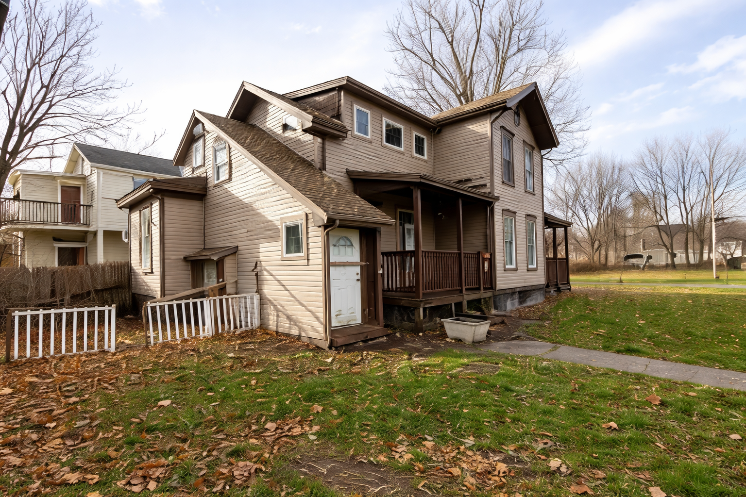 201 Kellogg Street - 3