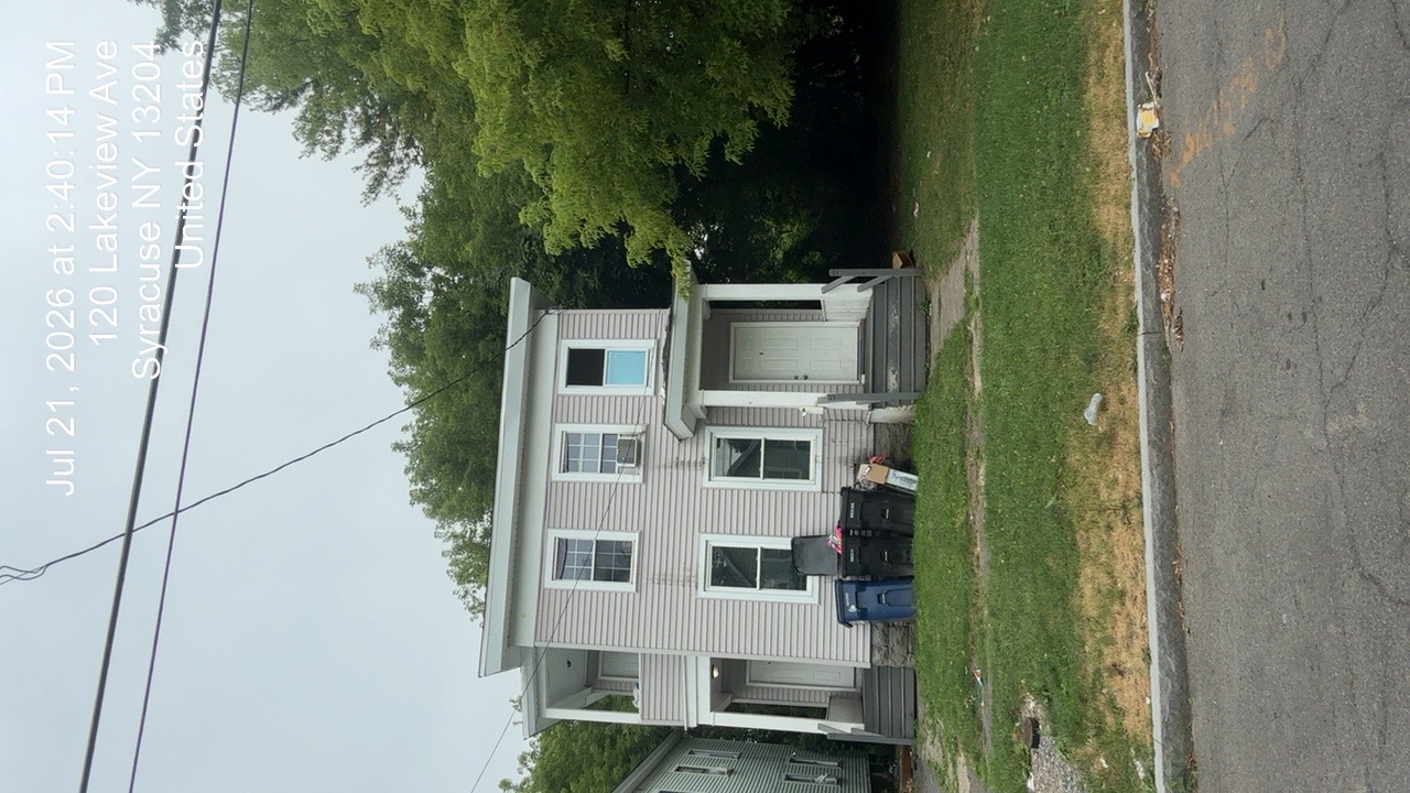 123 Lakeview Avenue - 1