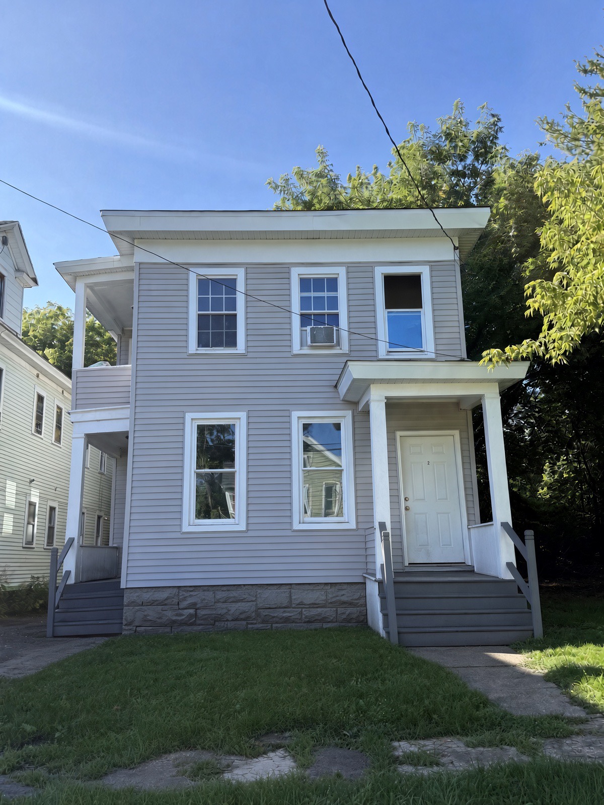 123 Lakeview Avenue - 1